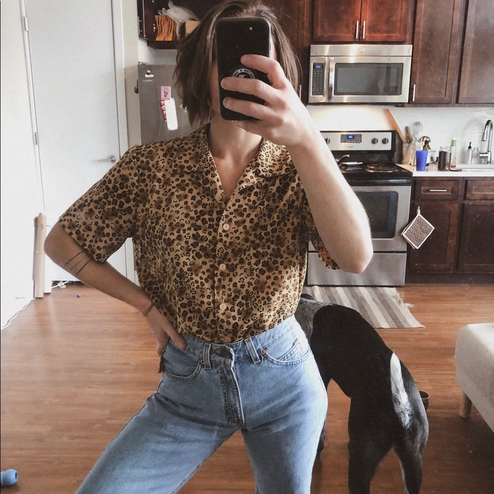 Vintage leopard print button down blouse